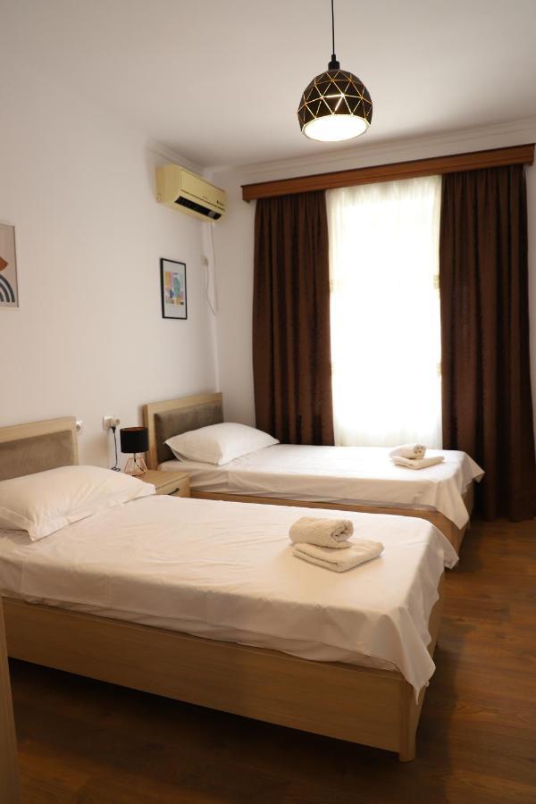 Daniel City Center Apartment Berat Bagian luar foto