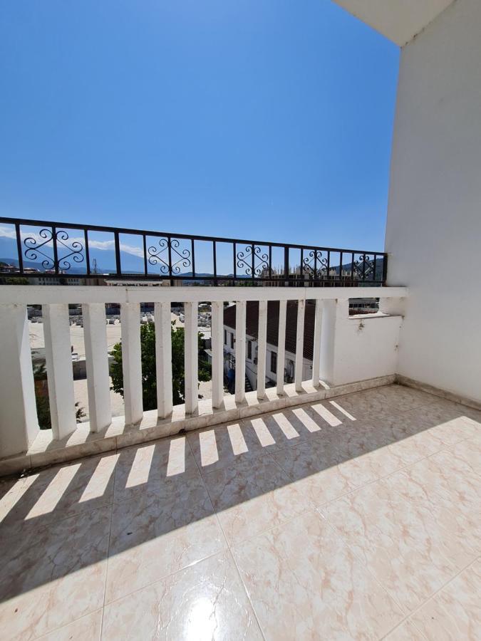 Daniel City Center Apartment Berat Bagian luar foto